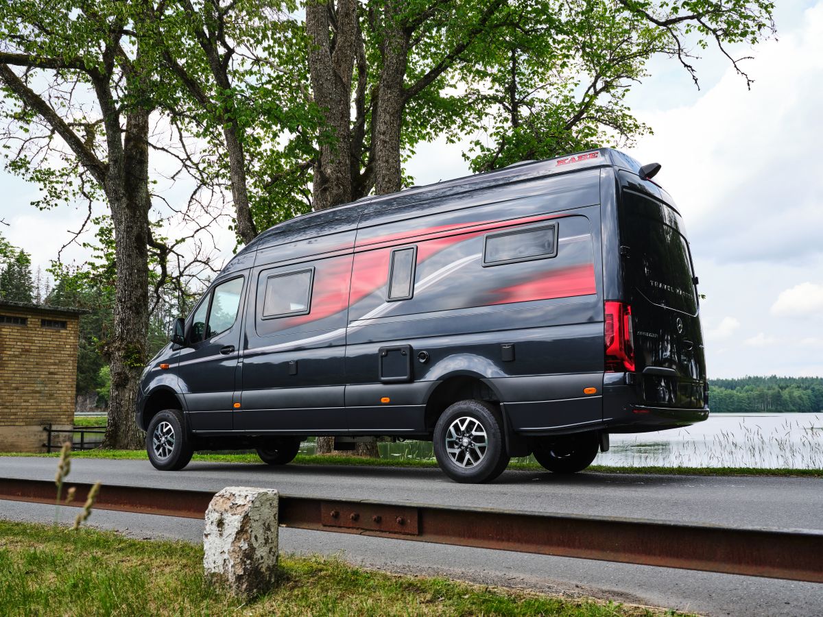 Van690LB_25_01.jpg